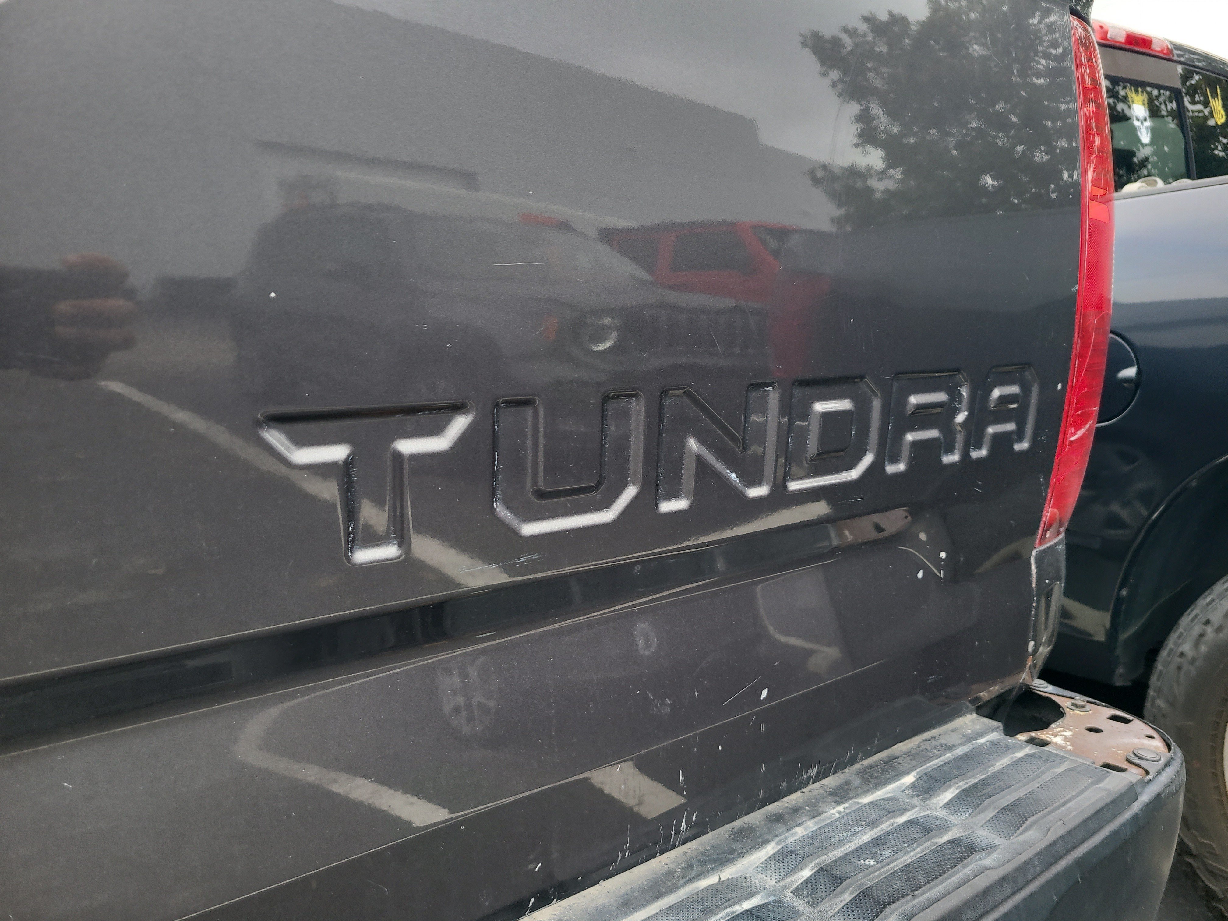 Used 2015 Toyota Tundra SR w/ Tow Package RWD image 7
