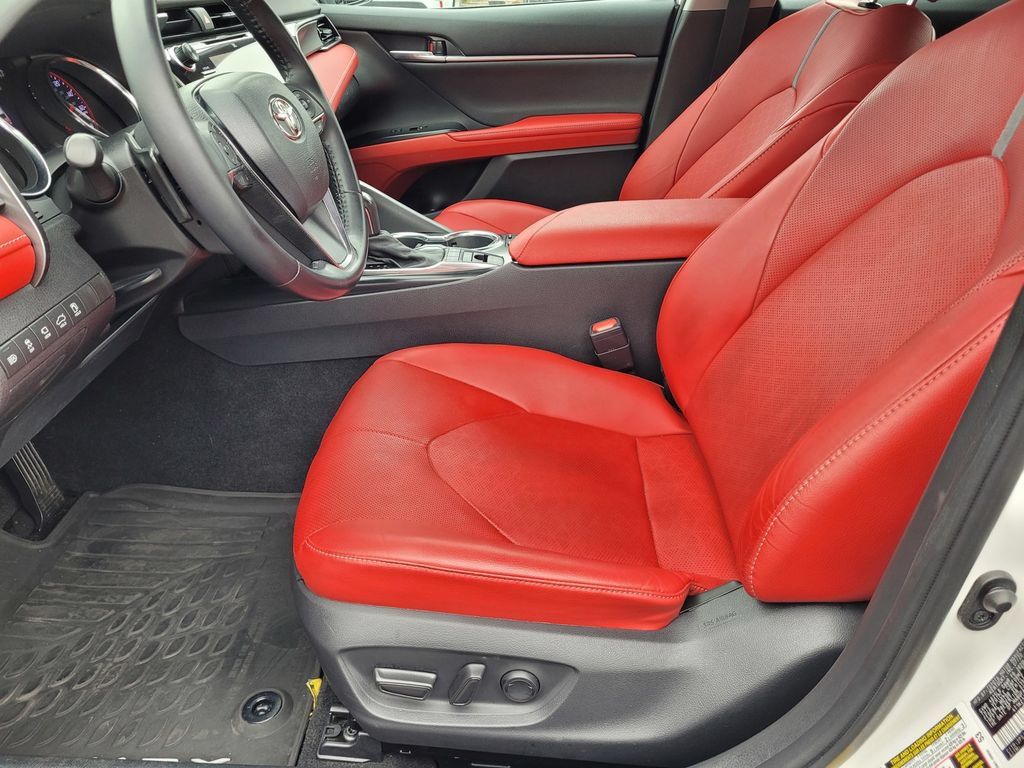 Used 2020 Toyota Camry XSE w/ Driver Assist Package FWD image 22