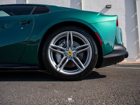 Used 2022 Ferrari 812 GTS RWD image 10