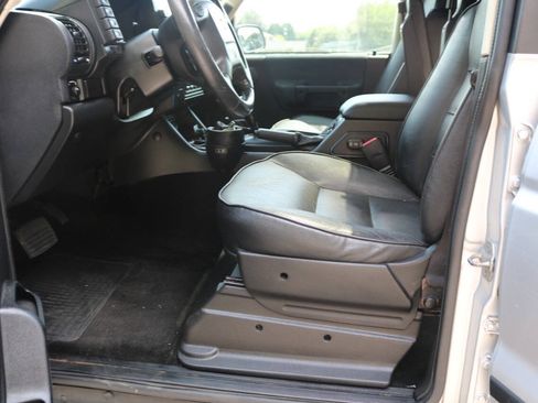 Used 2004 Land Rover Discovery HSE AWD/4WD image 9