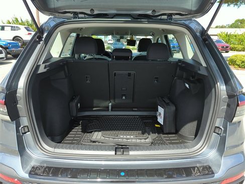 New 2025 Volkswagen Taos S image 15