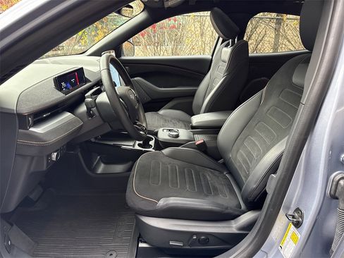 Used 2022 Ford Mustang Mach-E GT image 18