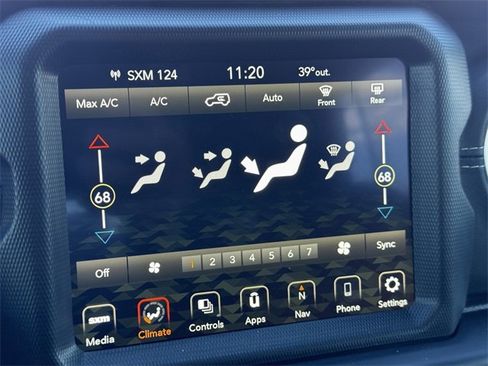 Used 2021 Jeep Wrangler Unlimited Sahara image 28