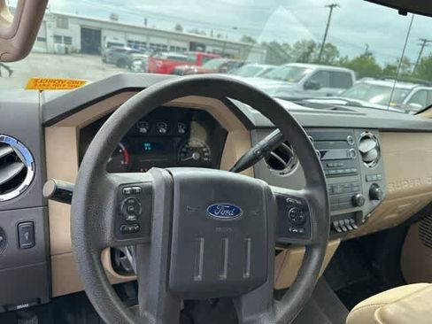 Used 2011 Ford F250 XLT w/ XLT Interior Pkg AWD/4WD image 6
