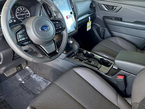 Used 2026 Subaru Forester Premium AWD/4WD image 11