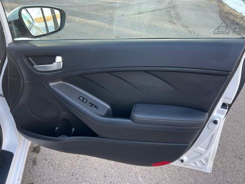 Used 2018 Kia Forte LX FWD image 24