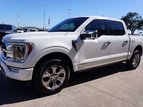 Certified 2022 Ford F150 Platinum w/ Equipment Group 701A High image 3