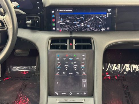 Used 2023 Porsche Taycan w/ Premium Package image 24