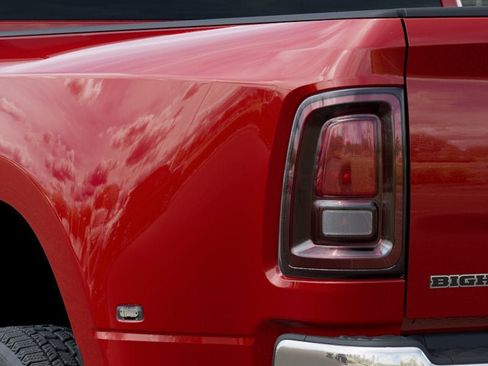 New 2026 RAM 3500 Big Horn AWD/4WD image 35