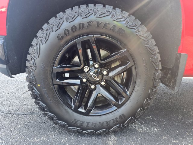 Used 2020 Chevrolet Silverado 1500 LT Trail Boss AWD/4WD image 10