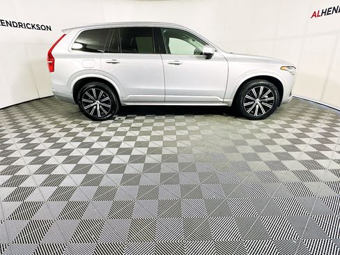 Used 2023 Volvo XC90 B6 Core image 2