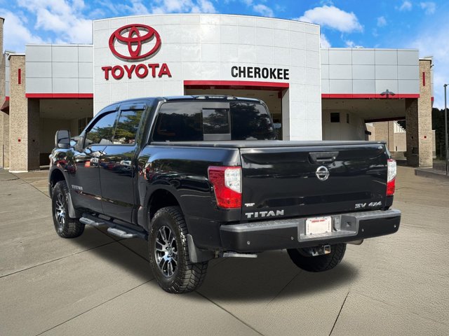 Used 2021 Nissan Titan SV w/ SV Convenience Package AWD/4WD image 7