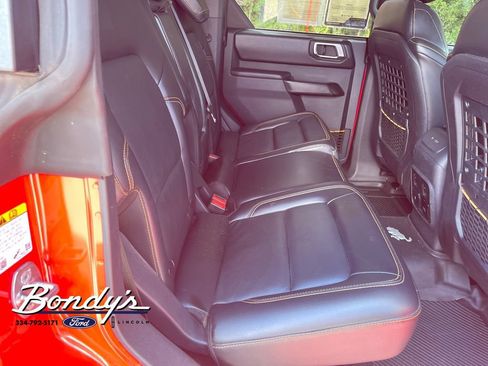 Used 2024 Ford Bronco Badlands AWD/4WD image 16