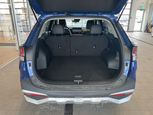 Used 2025 Kia Sportage EX image 8