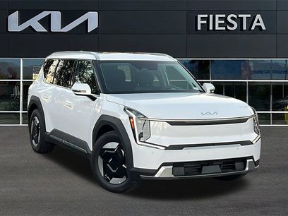 New 2026 Kia EV9 Wind