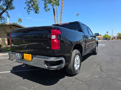 Used 2020 Chevrolet Silverado 1500 LT AWD/4WD image 7