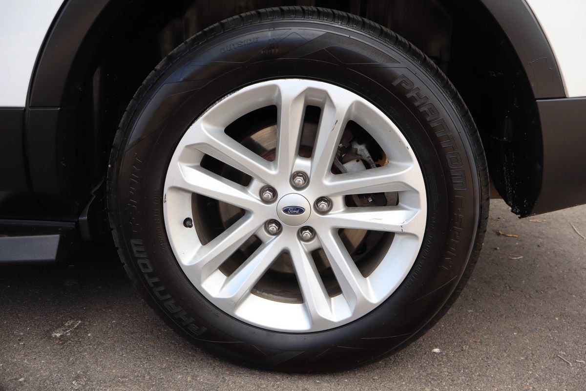 Used 2015 Ford Explorer 4WD image 43