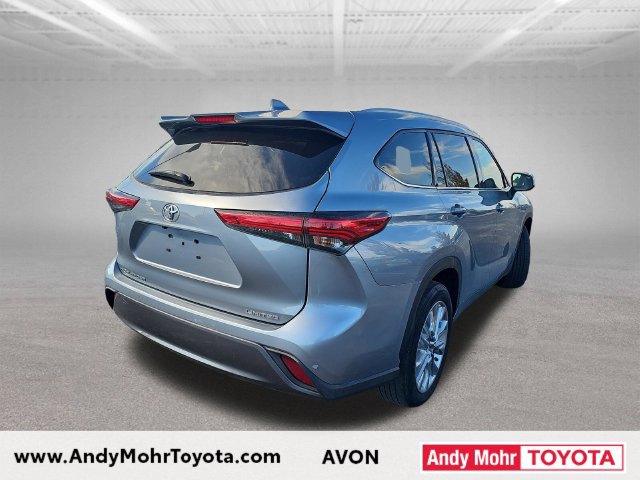 Used 2023 Toyota Highlander Limited FWD image 7