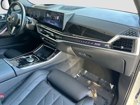 Used 2024 BMW X5 sDrive40i w/ M Sport Package image 31