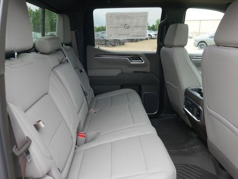 New 2026 Chevrolet Silverado 1500 LTZ w/ LTZ Premium Package AWD/4WD image 13