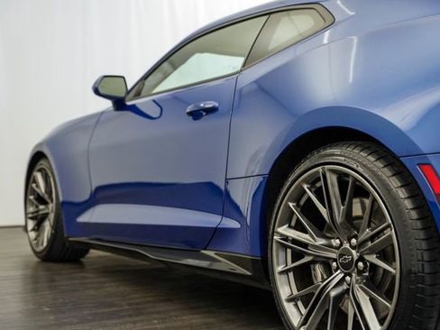 Used 2022 Chevrolet Camaro ZL1 RWD image 28