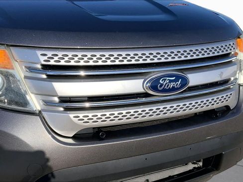 Used 2012 Ford Explorer XLT AWD/4WD image 26