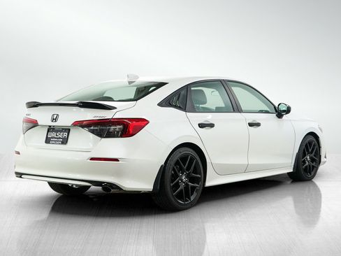 Used 2022 Honda Civic Sport image 5
