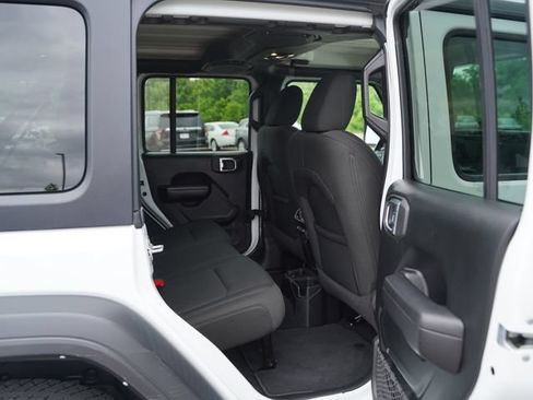 Used 2021 Jeep Wrangler Unlimited Sport AWD/4WD image 22