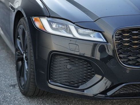 New 2024 Jaguar XF R-Dynamic SE image 15