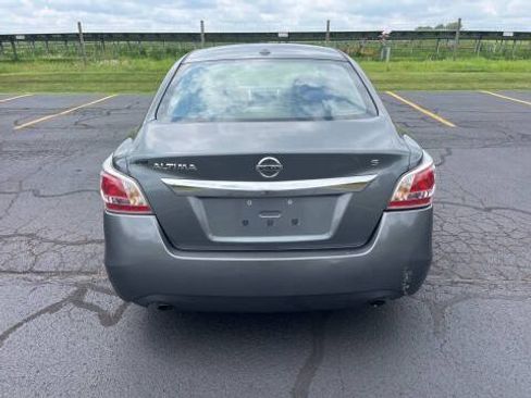 Used 2015 Nissan Altima 2.5 S w/ Special Edition Package FWD image 8
