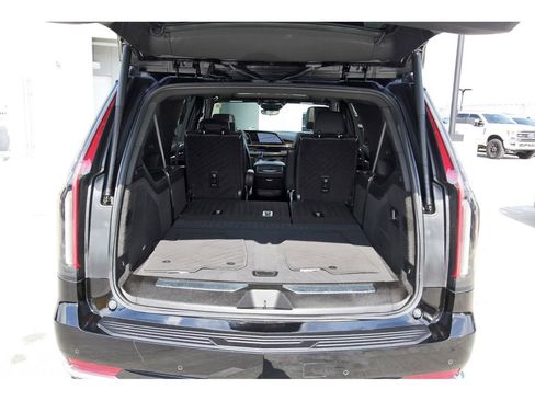 Certified 2023 Cadillac Escalade ESV Premium Luxury image 31