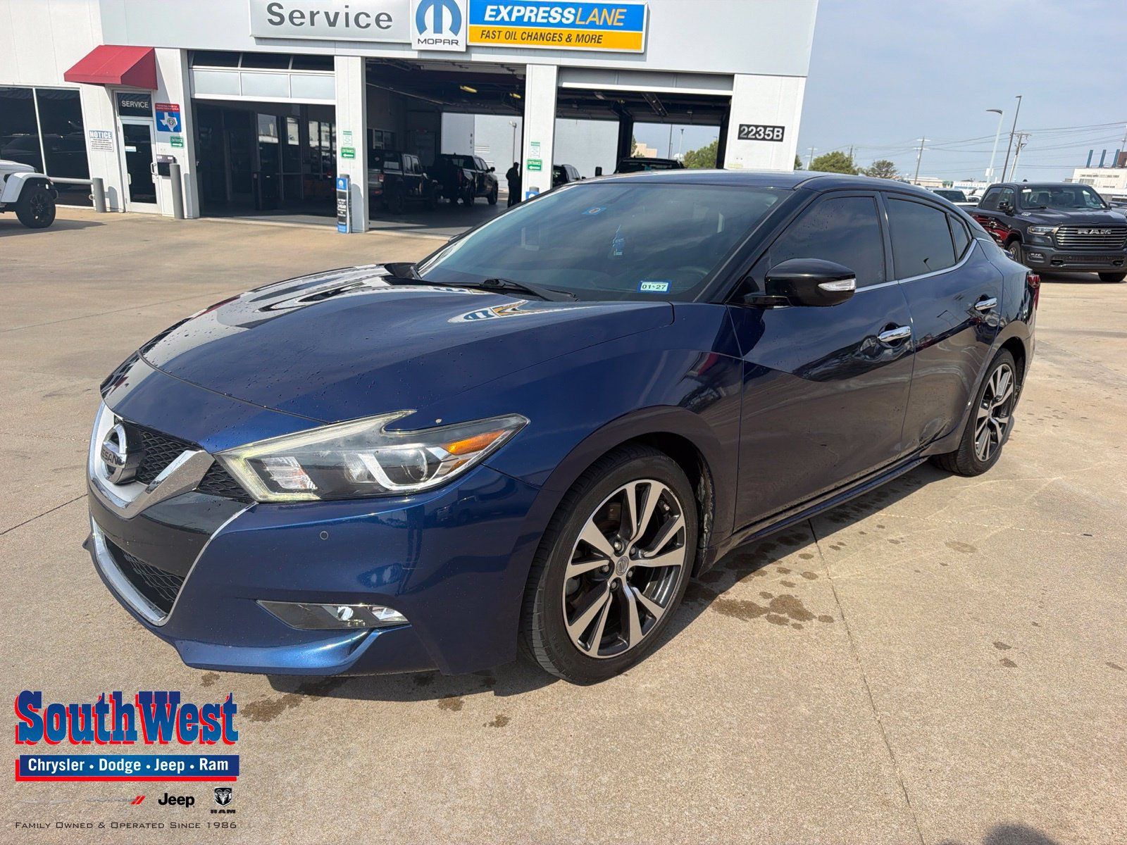 Used 2017 Nissan Maxima 3.5 SV FWD image 1