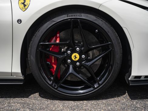 Used 2020 Ferrari F8 Tributo RWD image 11
