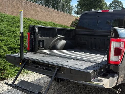Used 2022 Ford F150 Lariat w/ Max Trailer Tow Package AWD/4WD image 13