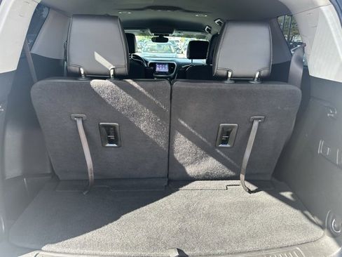 Used 2017 GMC Acadia SLT image 21