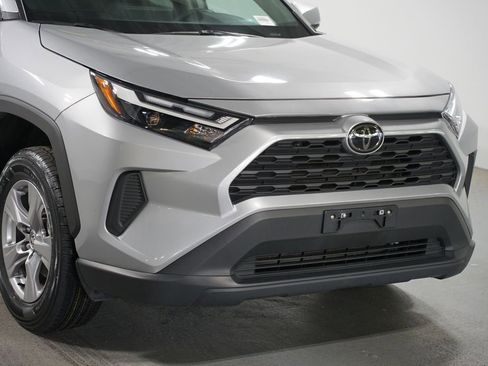 Certified 2025 Toyota RAV4 XLE AWD/4WD image 4