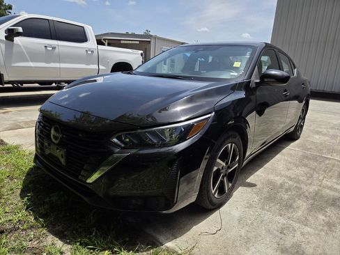 Used 2024 Nissan Sentra SV FWD image 3