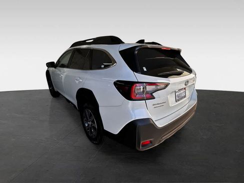 Certified 2025 Subaru Outback Premium AWD/4WD image 5