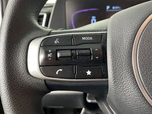 Certified 2024 Kia Sportage LX image 11