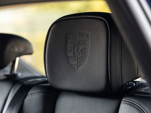 Certified 2026 Porsche Macan AWD/4WD image 38