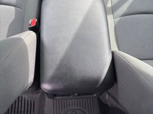 Used 2024 Toyota RAV4 LE image 17