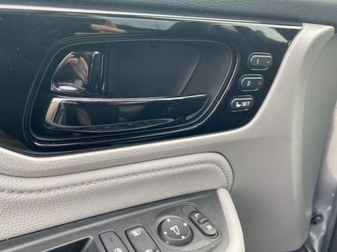 Used 2024 Honda Odyssey Touring image 42