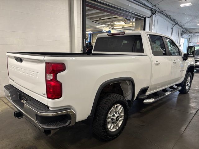 Used 2024 Chevrolet Silverado 2500 LT w/ Convenience Package AWD/4WD image 4