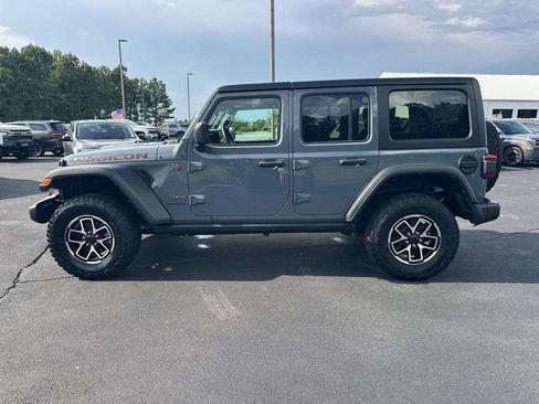 Used 2024 Jeep Wrangler Unlimited Rubicon AWD/4WD image 5