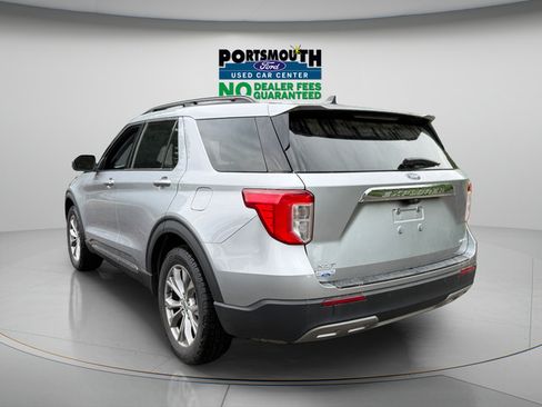 Used 2022 Ford Explorer XLT w/ Equipment Group 202A AWD/4WD image 27