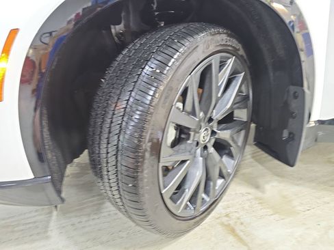 Used 2025 Toyota Crown Signia w/ Advanced Technology Package image 35