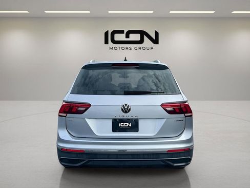 Used 2022 Volkswagen Tiguan SE image 8