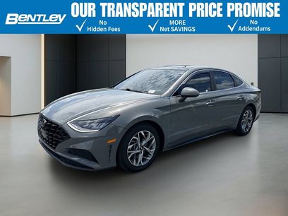 Used 2023 Hyundai Sonata SEL w/ Convenience Package