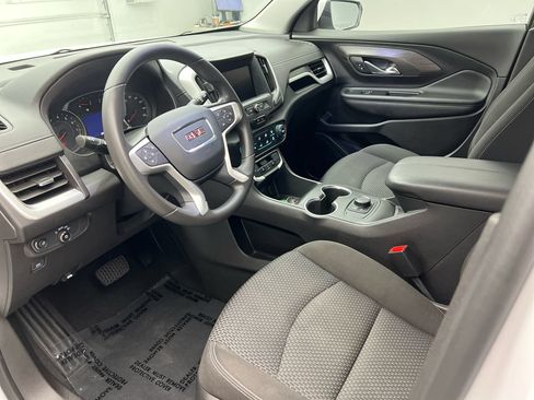 Used 2022 GMC Terrain SLE FWD image 9