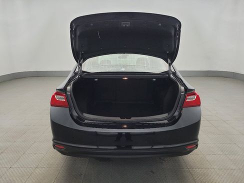 Used 2023 Chevrolet Malibu LS image 29